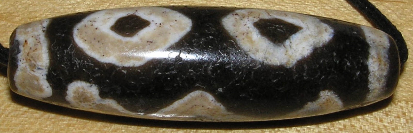 Dzi bead close-up